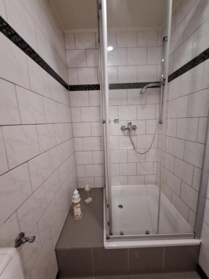 Gaststaette Und Pension Zur Schiene Merseburg Dış mekan fotoğraf